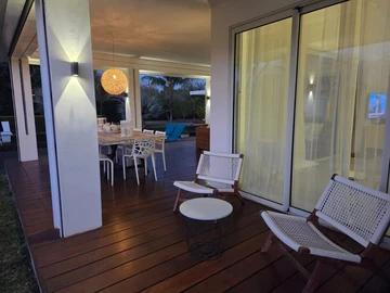 5 Bedroom Villa