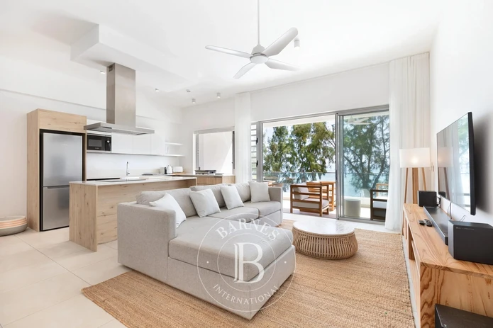 GRAND GAUBE - Luxury Seafront Living - 3 bedrooms