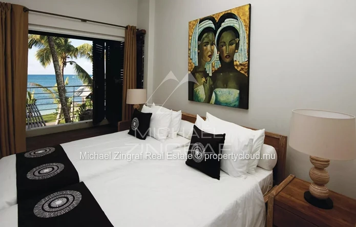 Ile Maurice - Opportunité rare : Villa de luxe Pied dans l'eau  proche Grand Baie - Pointe aux Canonniers