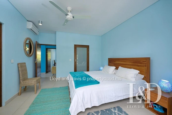 Bel appartement à une minute à pied de la plage