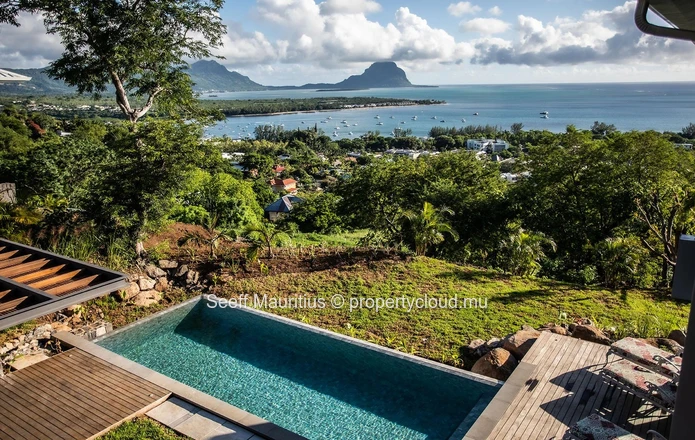 Coastal Elegance Above the Blue