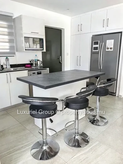 Villa In Secure Estate 3Bed