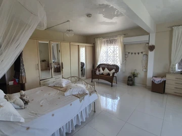 3 Bedroom Building