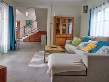 5 Bedroom Villa