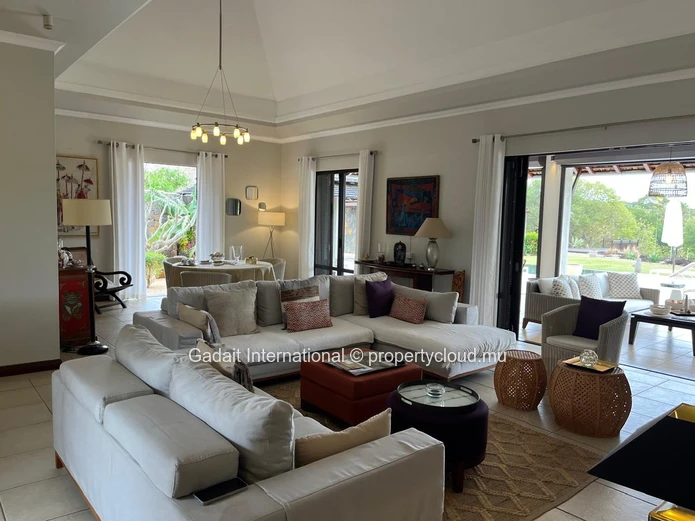 For Sale an Exceptional Villa at Tamarina Golf Resort in the West of Mauritius – Elegance and Tropical Art of Living