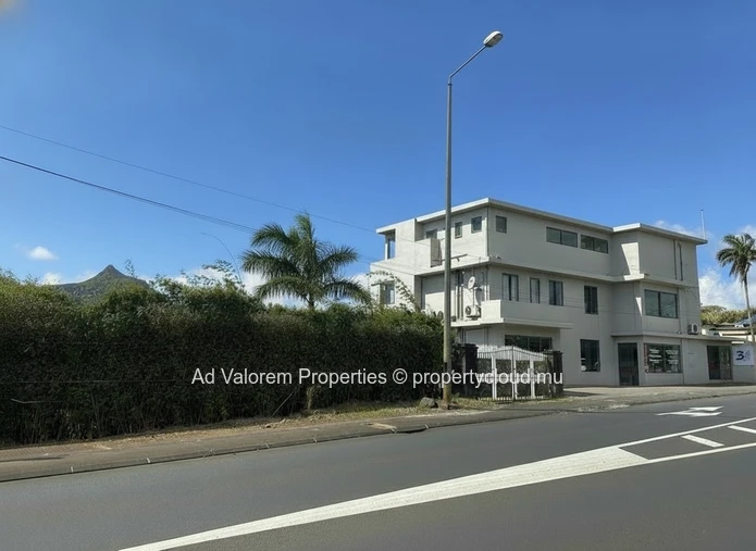 63 m² office for sale in the heart of Moka