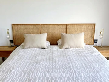 5 Bedroom Villa