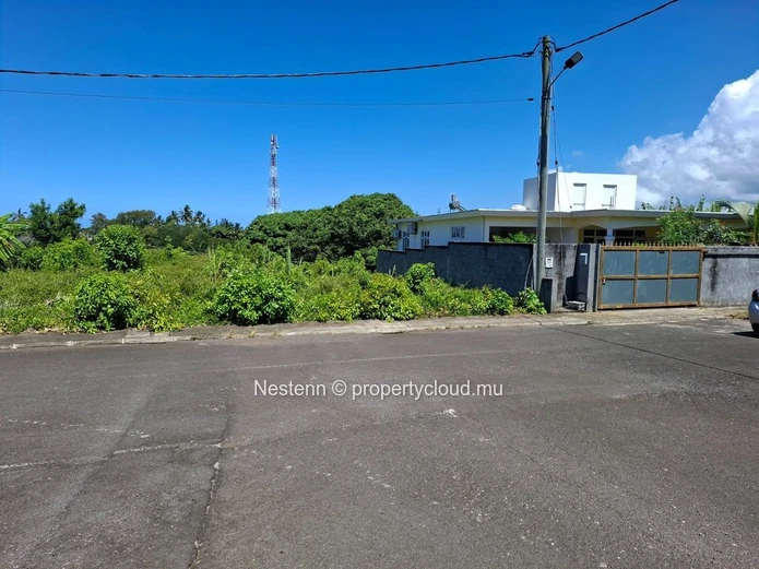 Residential land of 553.79 m2 