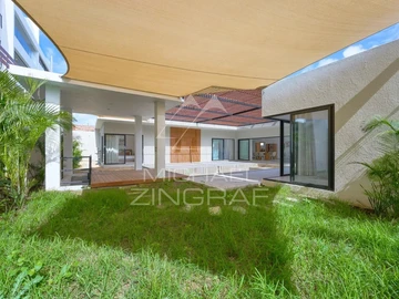 4 Bedroom Villa