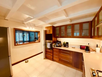 4 Bedroom Villa