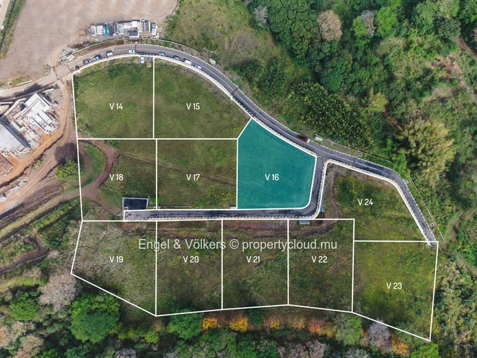 For Sale: Prime Plot in Baie du Cap - Available to foreigners