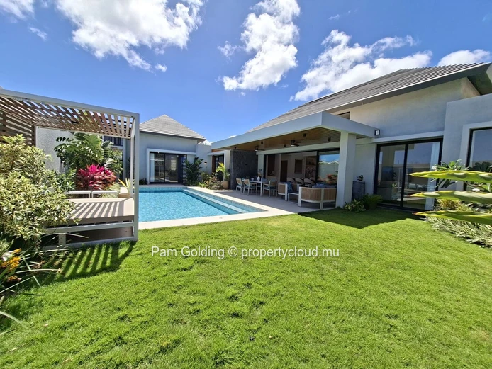 Grand Baie – Maison à vendre – Pam Golding Mauritius