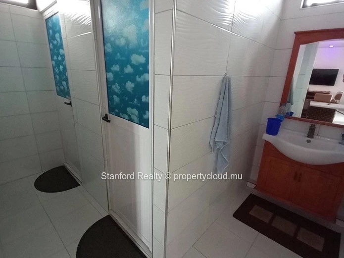 Building for Sale – 3 Fully Furnished Apartments with Pool, Pereybere, North