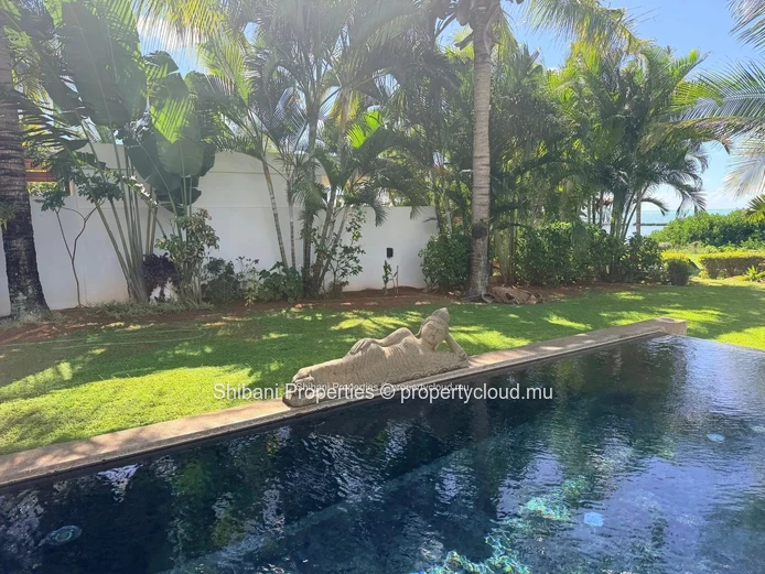 Villa en bord de mer à vendre- AZURI