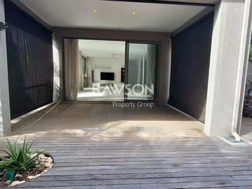 5 Bedroom Duplex To Let in Petite Riviere Noire