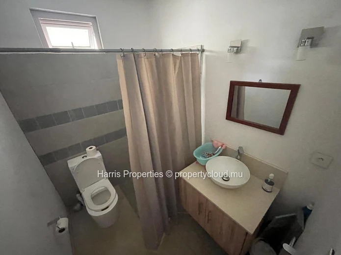 Belle et grande villa indépendante disponible à la vente à Cap Malheureux