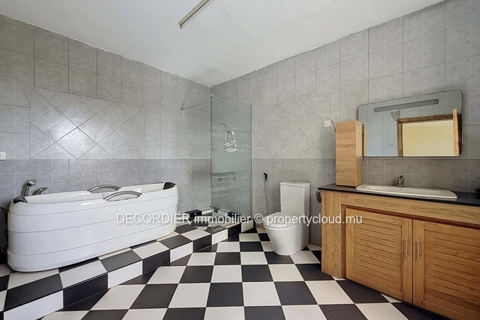 House for Sale – Terre Rouge (Sole Mandate)