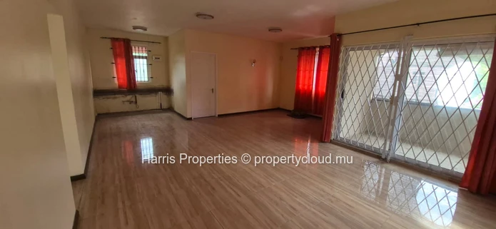 À VENDRE – Spacieuse maison individuelle à Phoenix