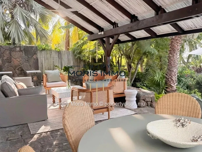 Modern Villa with Swimming Pool – For rent in Calodyne