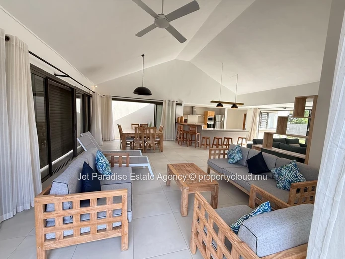 Modern Villa of 4 Bedrooms