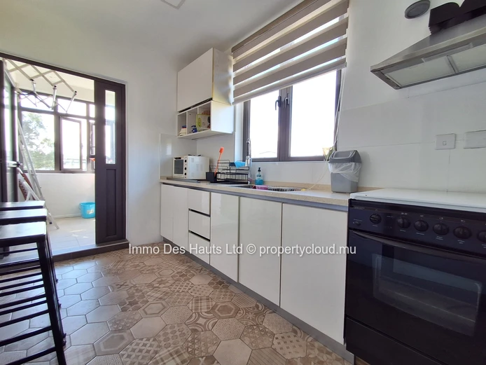 Appartement de 4 chambres meublé en vente Curepipe 