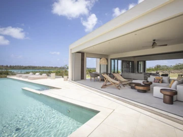 4 Bedroom Villa
