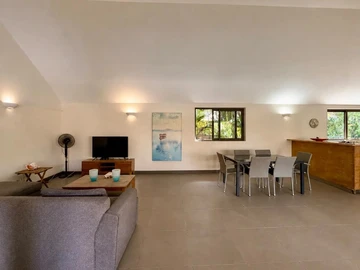 4 Bedroom Villa