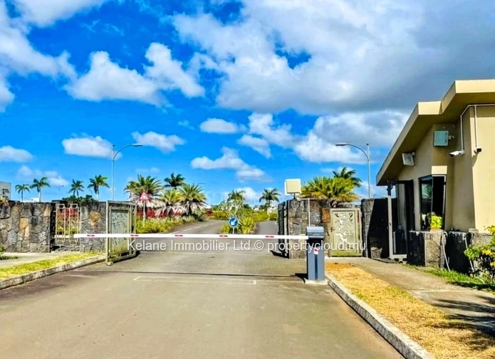 ?? Residential Land for Sale – Aurea Harmony Gated Residence, Hermitage / Côte d’Or