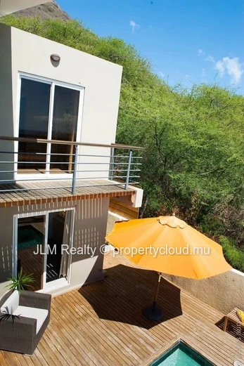 À louer: Superbe Duplex avec Vue Mer à Rivière Noire, Île Maurice