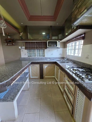 Appartement 2 chambres en duplex a pereybere rue de bali