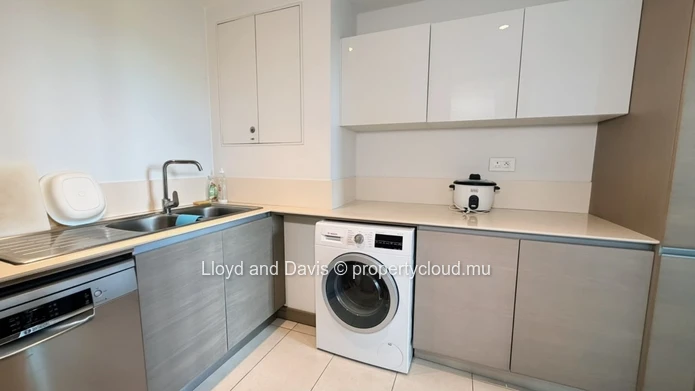 Luxury Apartment with Golf Course Views