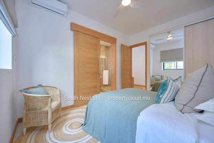 Elegant Garden Apartment in a Prestigious Residence – Belle Vue Harel