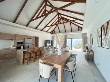 4 Bedroom Villa