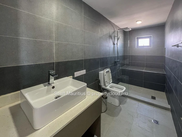 Exceptional Two-Level Penthouse – Flic en Flac | Sea View | Plunge Pool