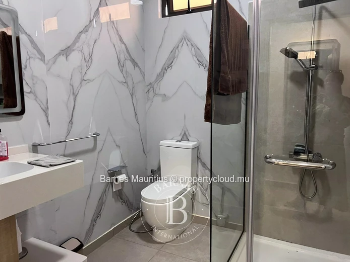 BELLE MARE -Lake View - 4 bedrooms