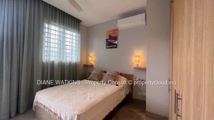 Modern 1-Bedroom Studio Apartment for Rent in Tamarin