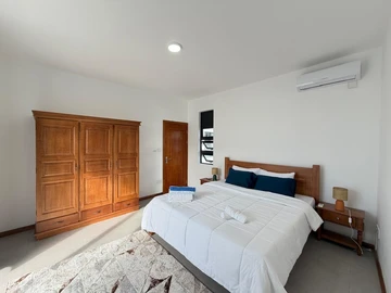 4 Bedroom Villa