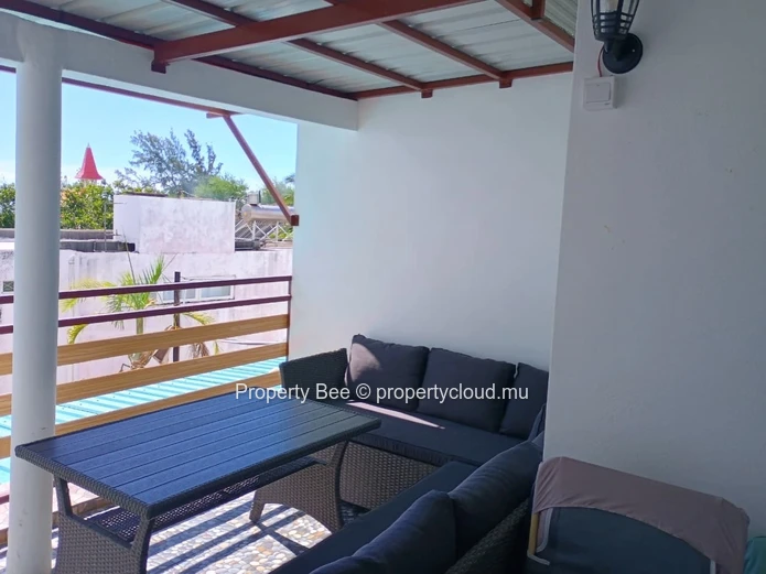 4 Beachfront Tourist Apartments on State-Land on Sale Altogether