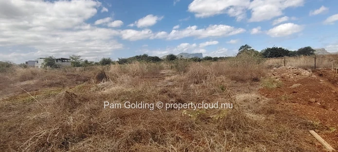 Prime Residential Land for Sale in Magenta Parkside