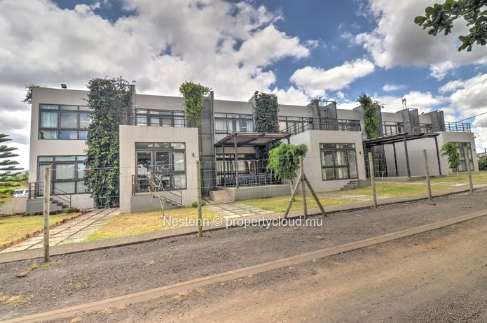 Commercial building with 70 parking spaces