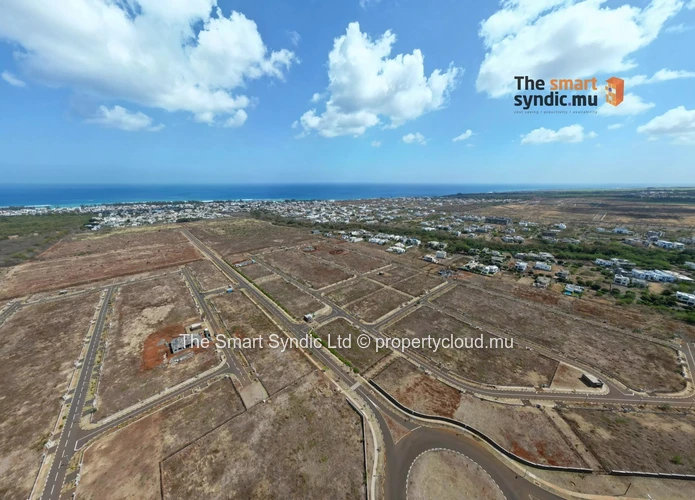 Elite Living: Prestigious Land Opportunity in Flic-en-Flac