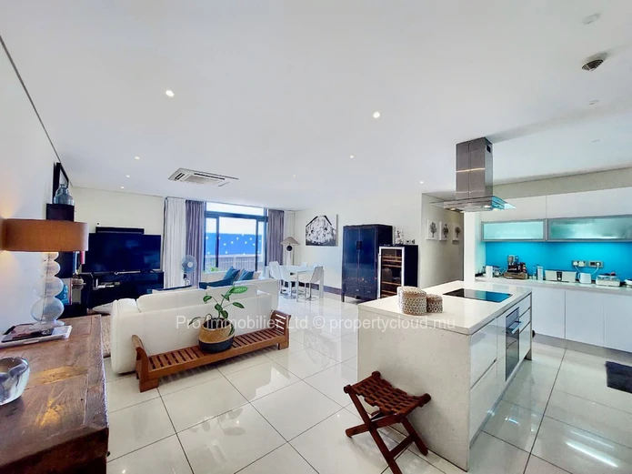Luxury apartment for sale at La Croisette in the heart of Grand Bay.