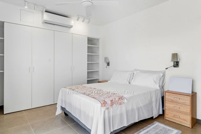 Superbe penthouse de 3 chambres en résidence sécurisée face à la mer