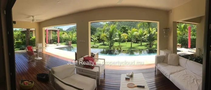 Belle villa en pleine nature à vendre à Rivière Noire, Île Maurice