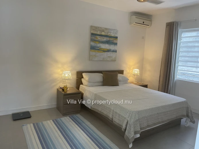 Pointe aux Canonniers - Contemporary 2-bedroom beachfront apartment
