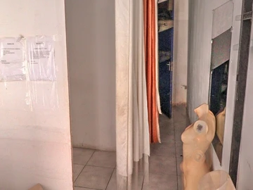 39 m² commercial space close to the metro with excellent visibility