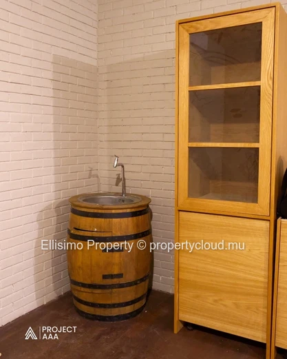 FOR RENT – Stunning 3-Bedroom Apartment with En-Suite Bathrooms in Belle Vue (next to Hillside)