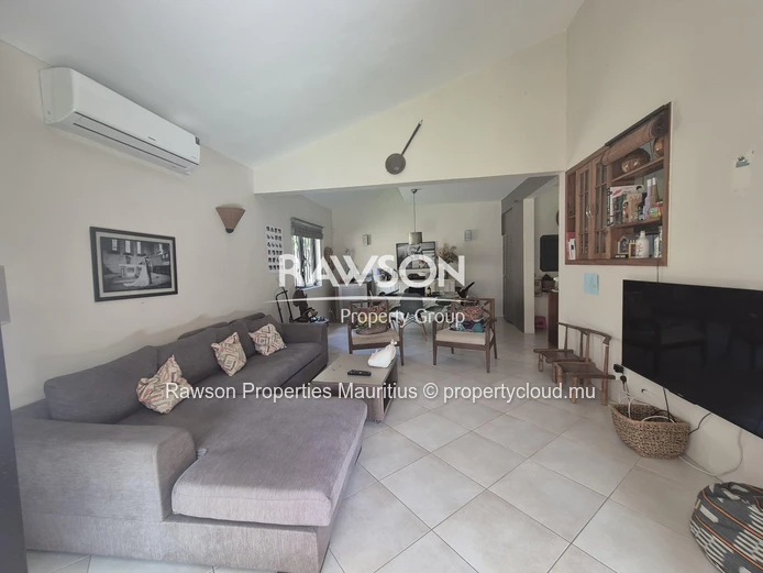 Maison | 4 Chambres à Louer | À Pied de la Plage | Tamarin