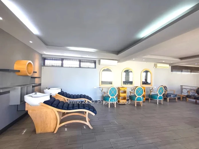 Emplacement commercial - 180m2 - Rose Hill