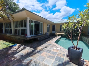 4 Bedroom Villa